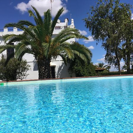 Отель Hacienda La Indiana Лос-Паласьос-и-Вильяфранка Экстерьер фото